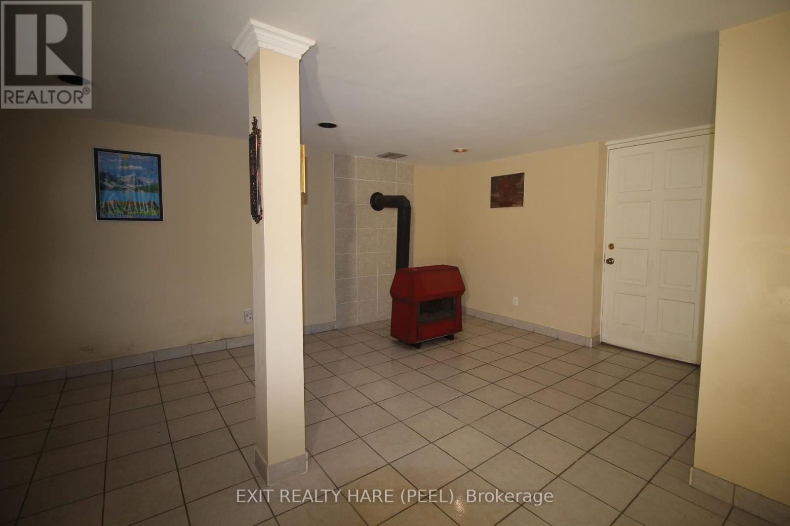 126 Woodward Drive, Tiny, Ontario  L0L 2J0 - Photo 12 - S12271046