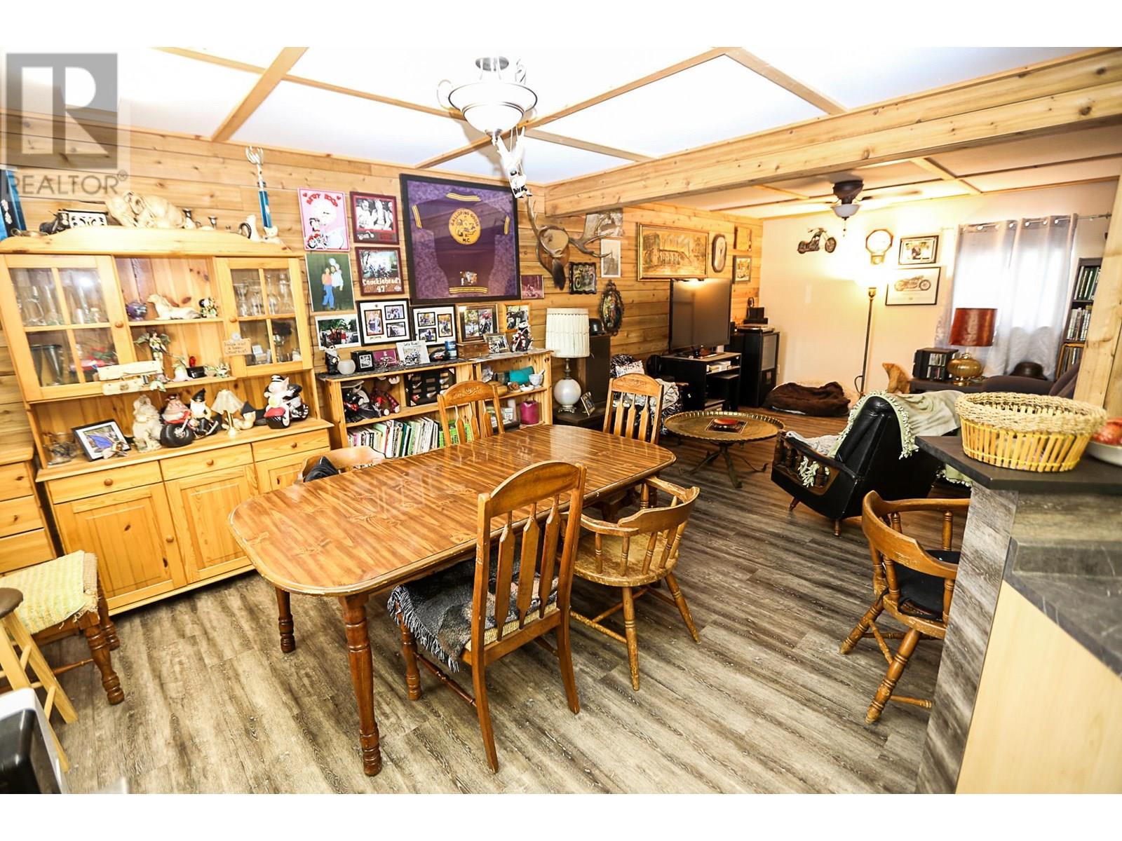 4614 Barriere Town Road, Barriere, British Columbia  V0E 1E0 - Photo 11 - 10350700