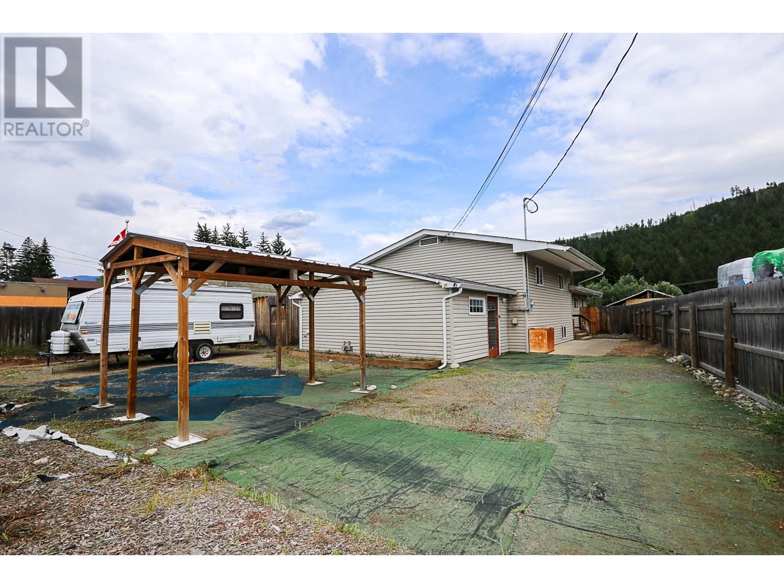 4614 Barriere Town Road, Barriere, British Columbia  V0E 1E0 - Photo 3 - 10350700