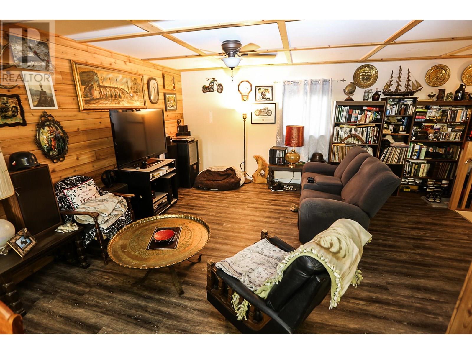 4614 Barriere Town Road, Barriere, British Columbia  V0E 1E0 - Photo 12 - 10350700
