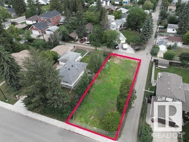 Property at 8312 73 AV NW image 4