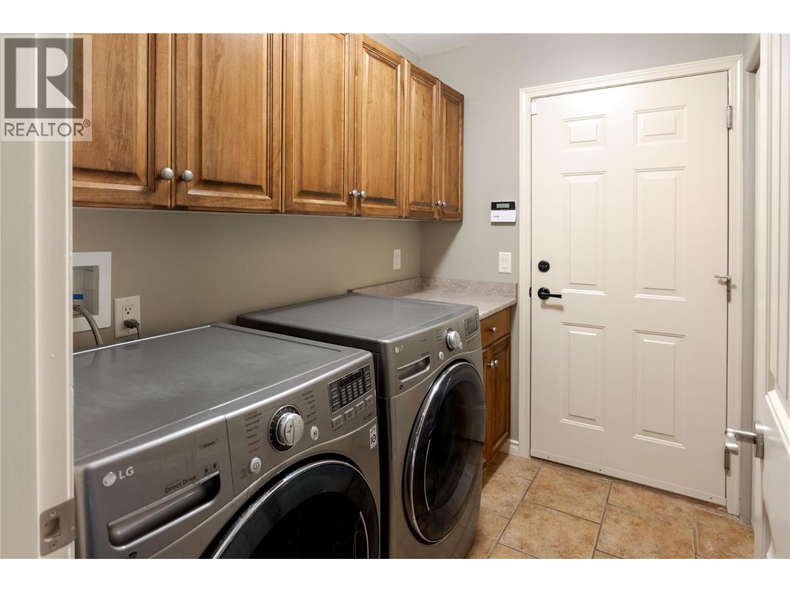 2464 Selkirk Drive, Kelowna, British Columbia  V1V 2R7 - Photo 23 - 10353721