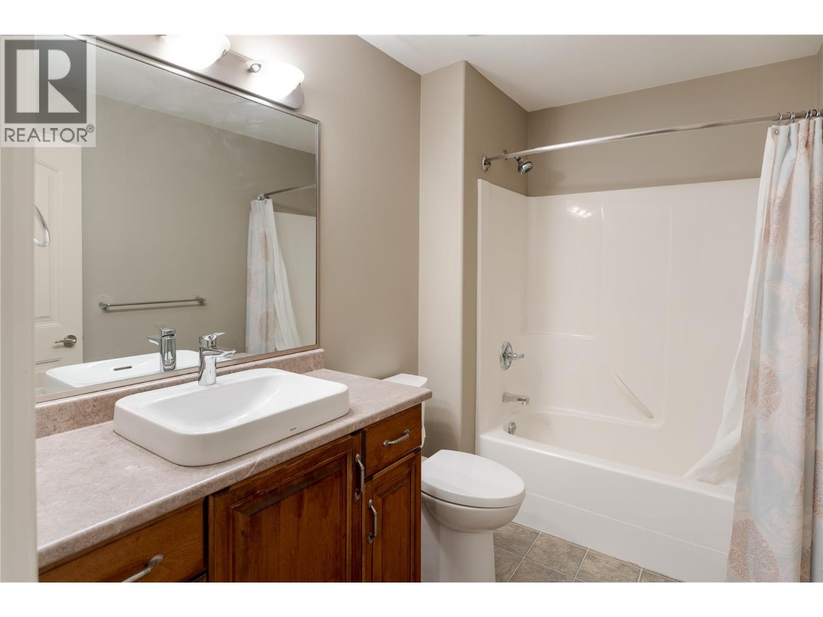 2464 Selkirk Drive, Kelowna, British Columbia  V1V 2R7 - Photo 35 - 10353721