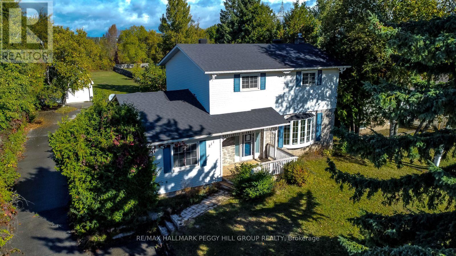 211 Phillips Street, Barrie, Ontario  L4N 3V2 - Photo 21 - S12271091