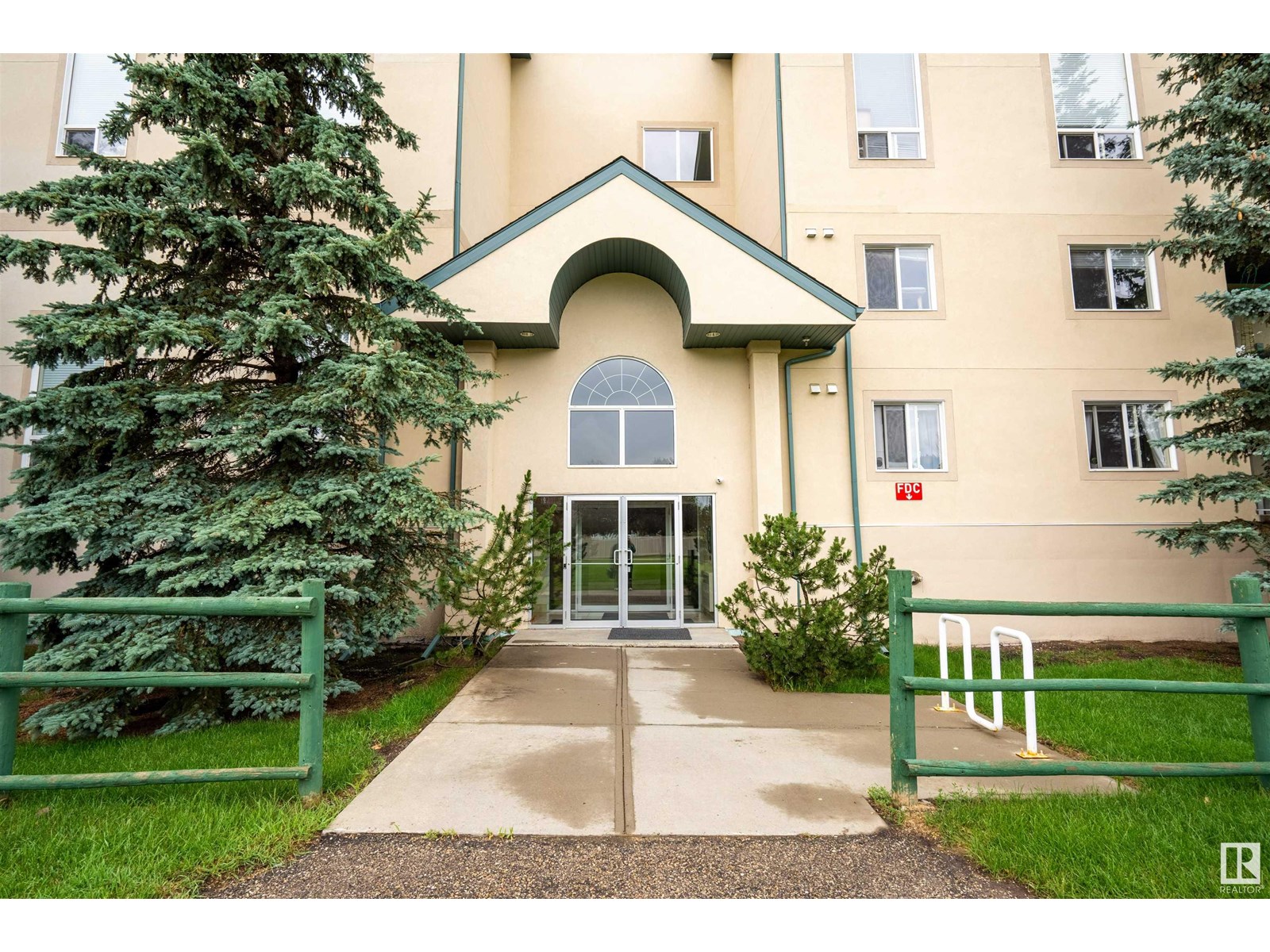 #307 260 lewis estates boulevard NW NW, Edmonton, Alberta