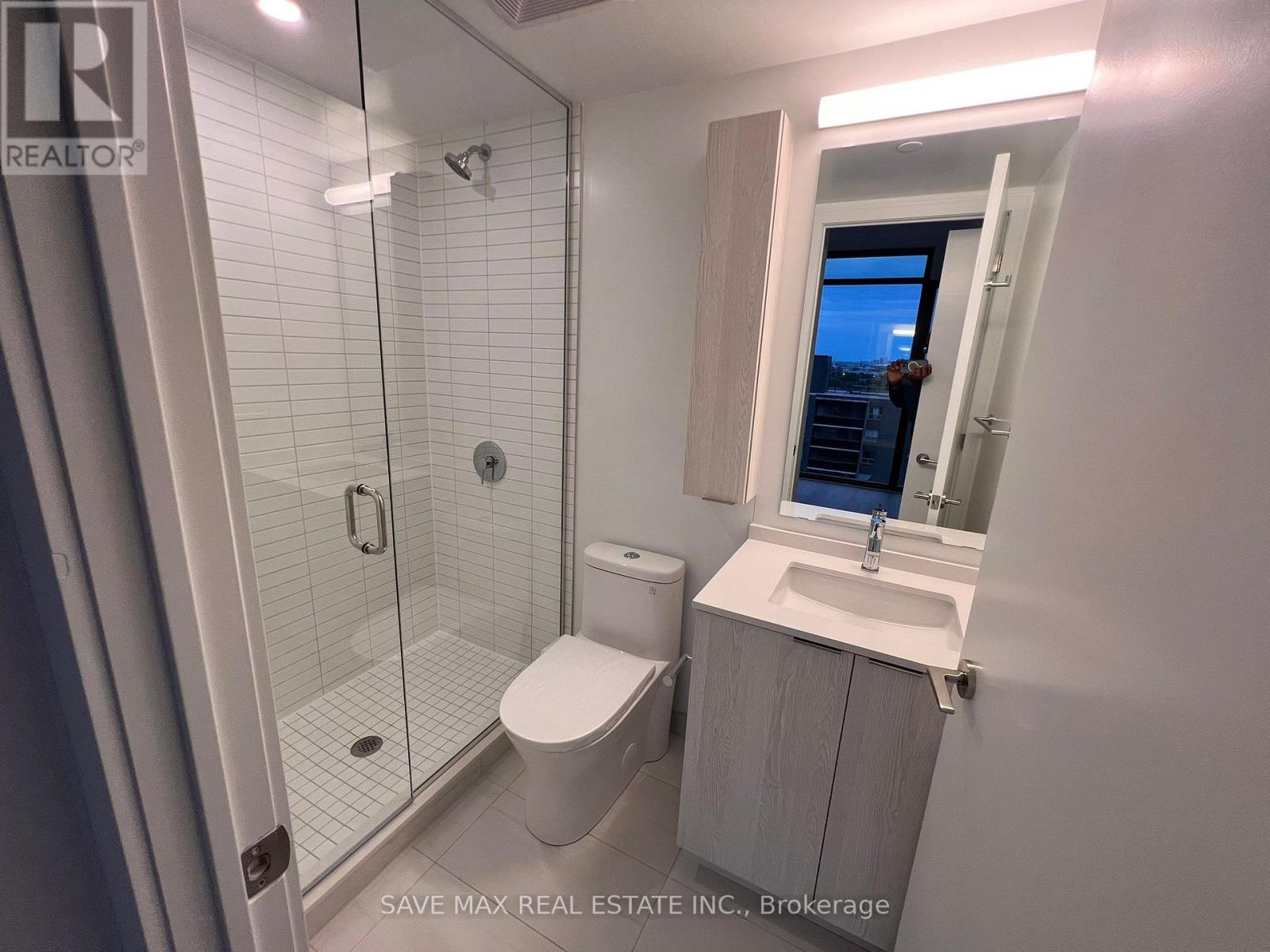 1206 - 86 Dundas Street E, Mississauga, Ontario  L5A 0B1 - Photo 12 - W12271094