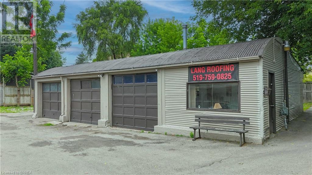 83 Walnut Street, Brantford, Ontario  N3T 1H3 - Photo 1 - 40748837