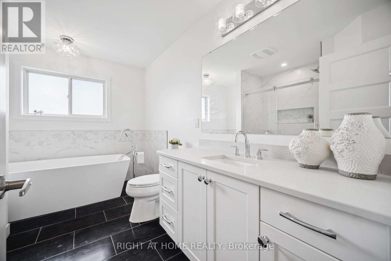 24 Oakmont Street, St. Thomas, Ontario  N5R 0G3 - Photo 24 - X12271085