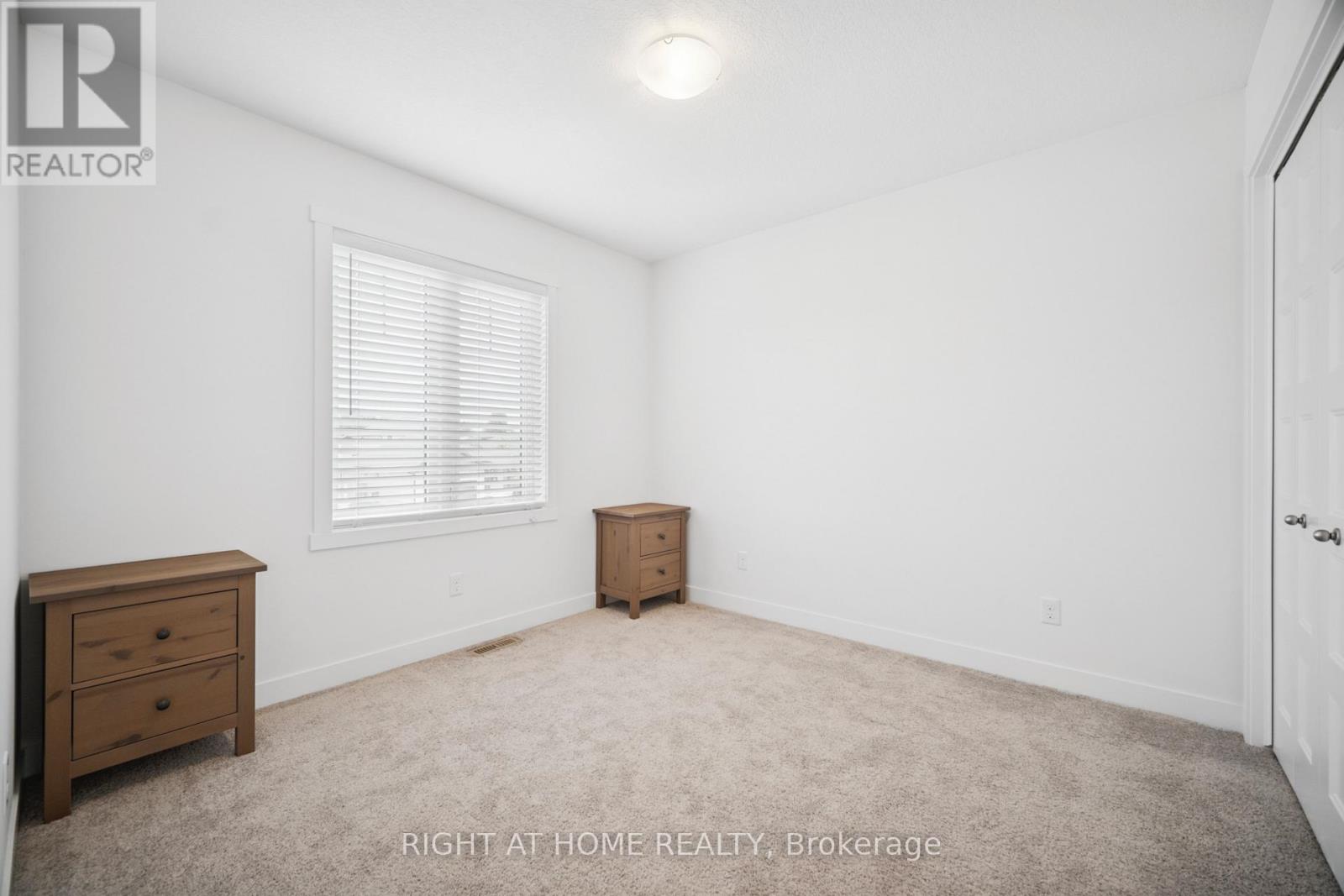 24 Oakmont Street, St. Thomas, Ontario  N5R 0G3 - Photo 26 - X12271085