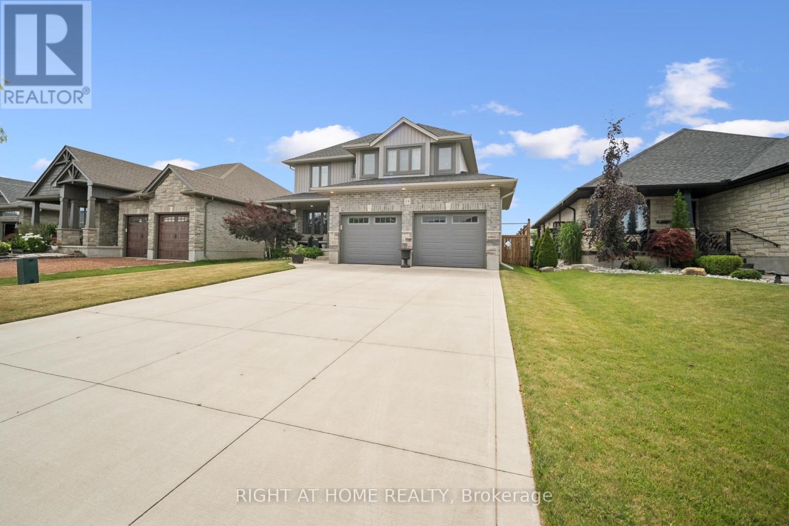 24 Oakmont Street, St. Thomas, Ontario  N5R 0G3 - Photo 36 - X12271085