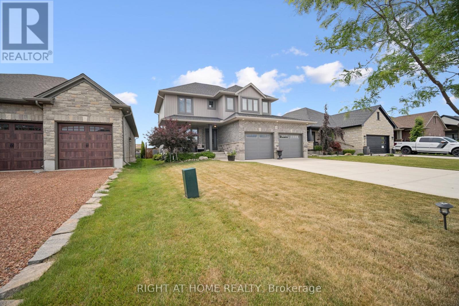 24 Oakmont Street, St. Thomas, Ontario  N5R 0G3 - Photo 37 - X12271085