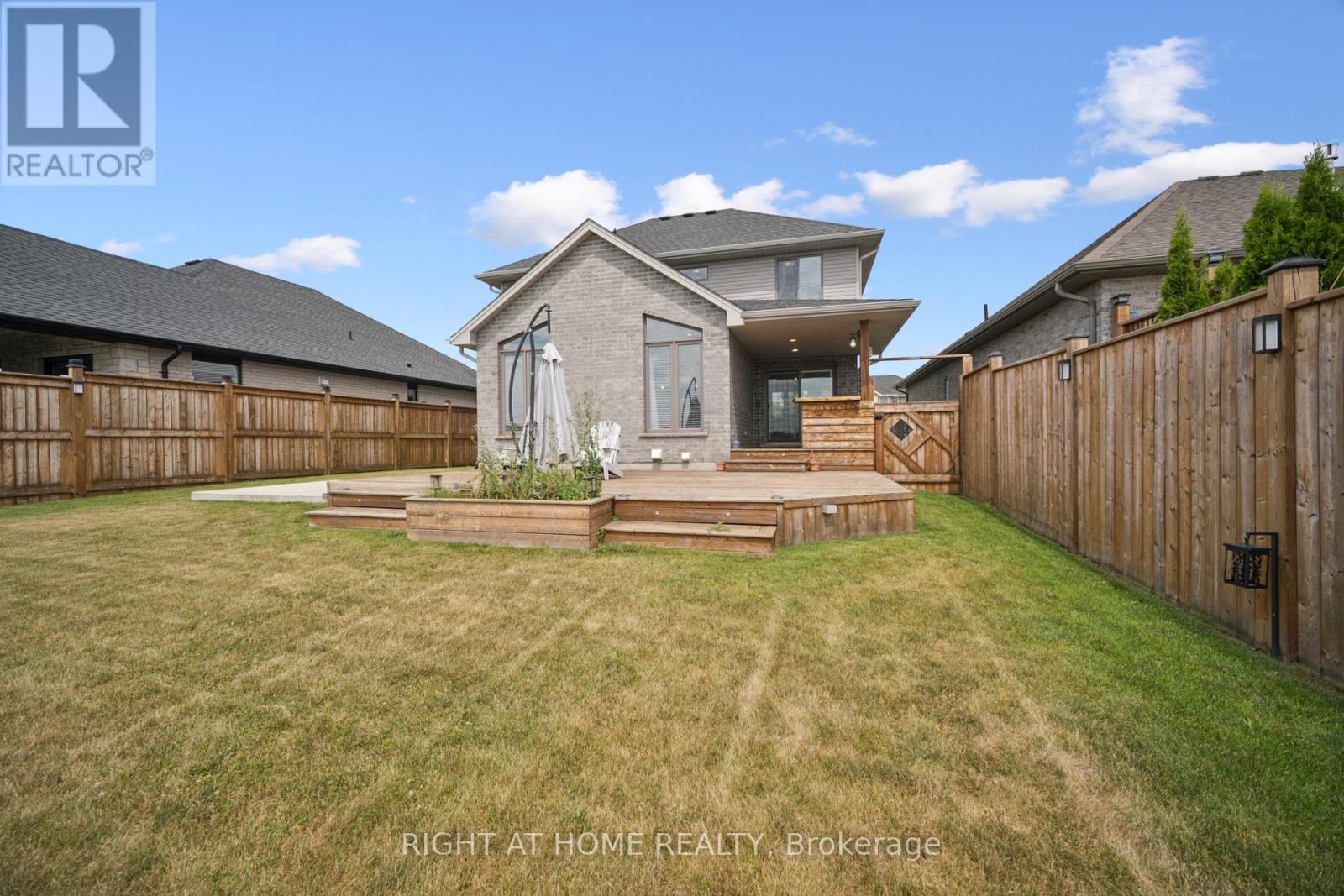 24 Oakmont Street, St. Thomas, Ontario  N5R 0G3 - Photo 43 - X12271085