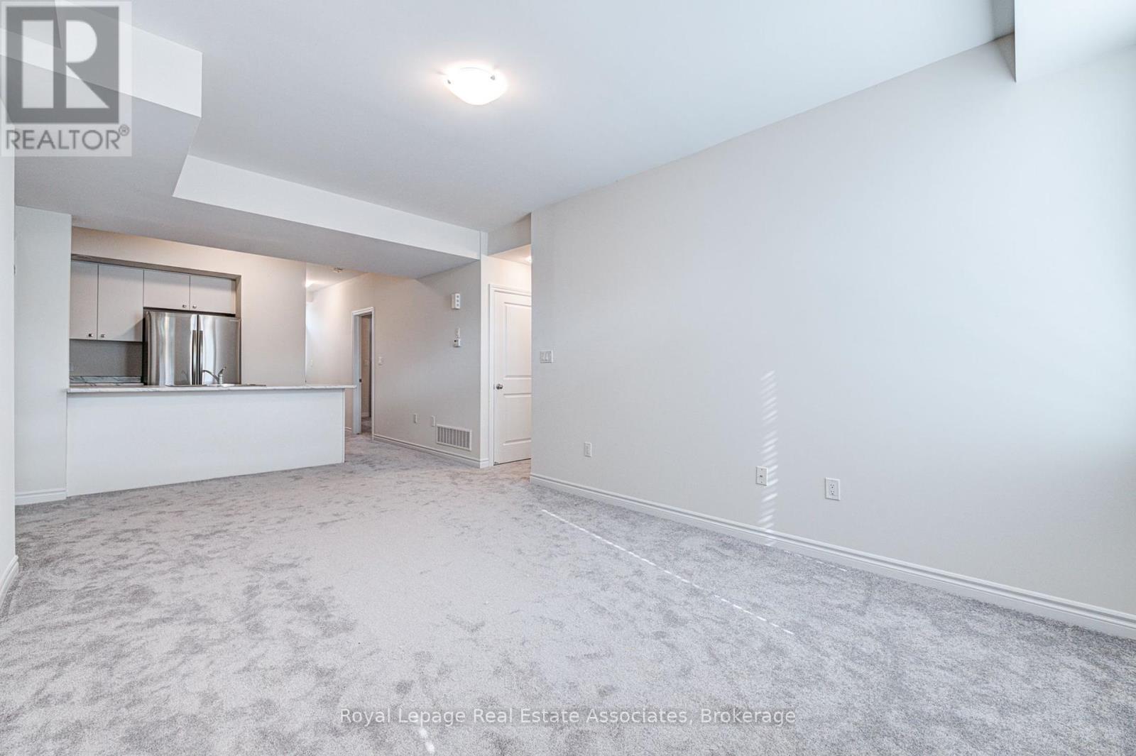 53 - 383 Dundas Street E, Hamilton, Ontario  L8B 1X6 - Photo 4 - X12271188