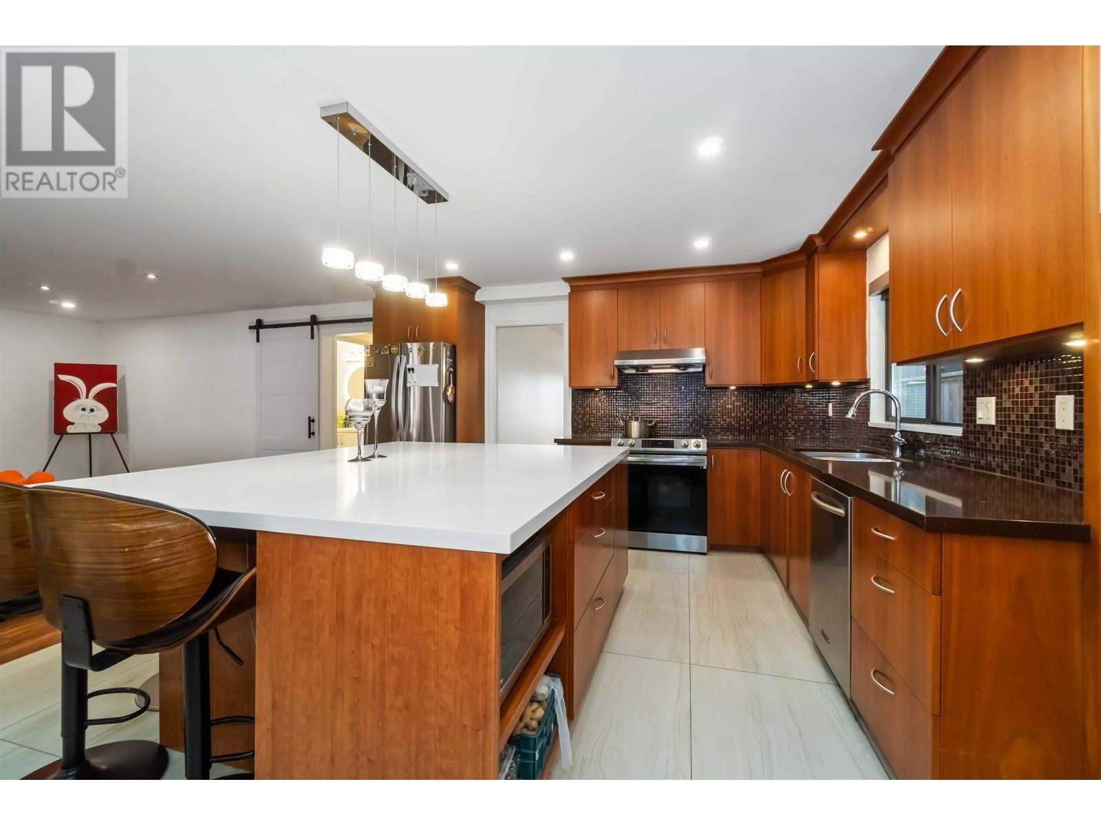 10520 Yarmish Drive, Richmond, British Columbia  V7E 5E7 - Photo 11 - R3024476