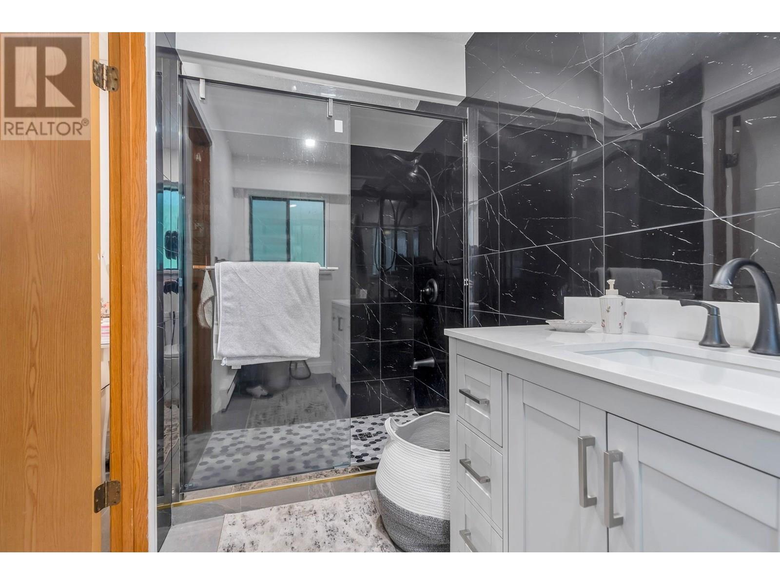 3775 Lincoln Avenue, Coquitlam, British Columbia  V3E 3H8 - Photo 28 - R3024493