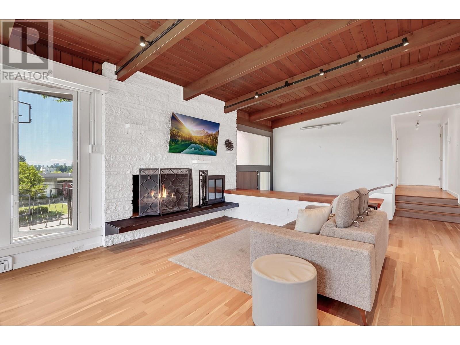 821 Jackson Crescent, New Westminster, British Columbia  V3L 4S1 - Photo 4 - R3024547
