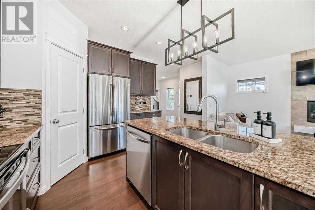 96 Sunrise Terrace, Cochrane, Alberta  T4C 0V3 - Photo 8 - A2236367
