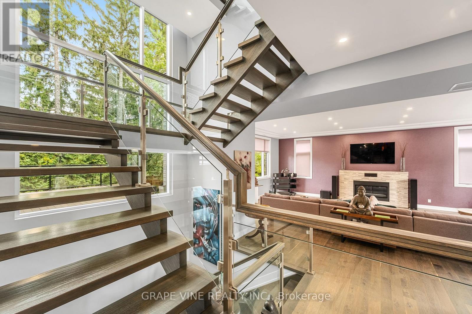 315 Crestview Road, Ottawa, Ontario  K1H 5G4 - Photo 25 - X12271276