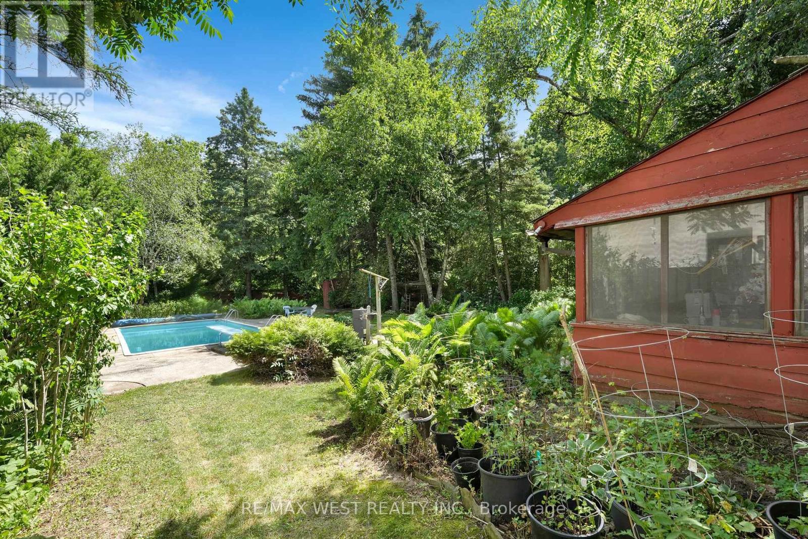 Property at 1569 KENMUIR AVENUE image 5
