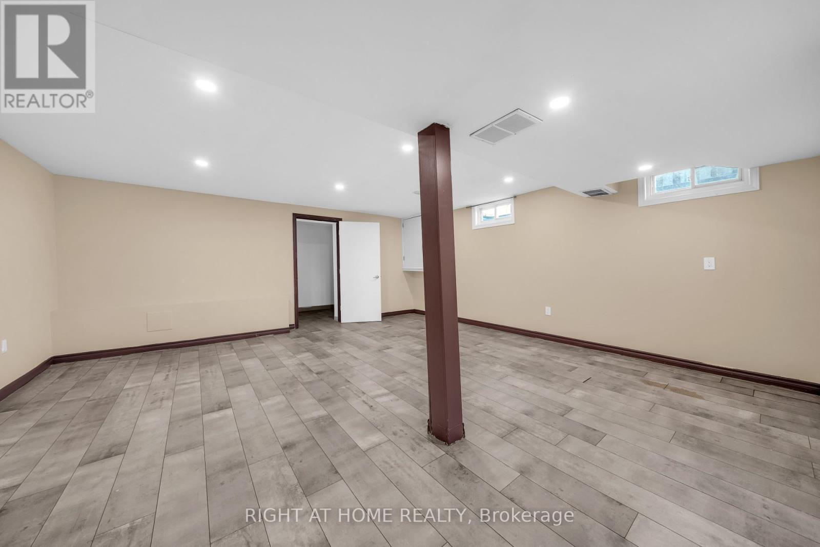 7651 Swan Street, Niagara Falls, Ontario  L2H 2R1 - Photo 22 - X12264417