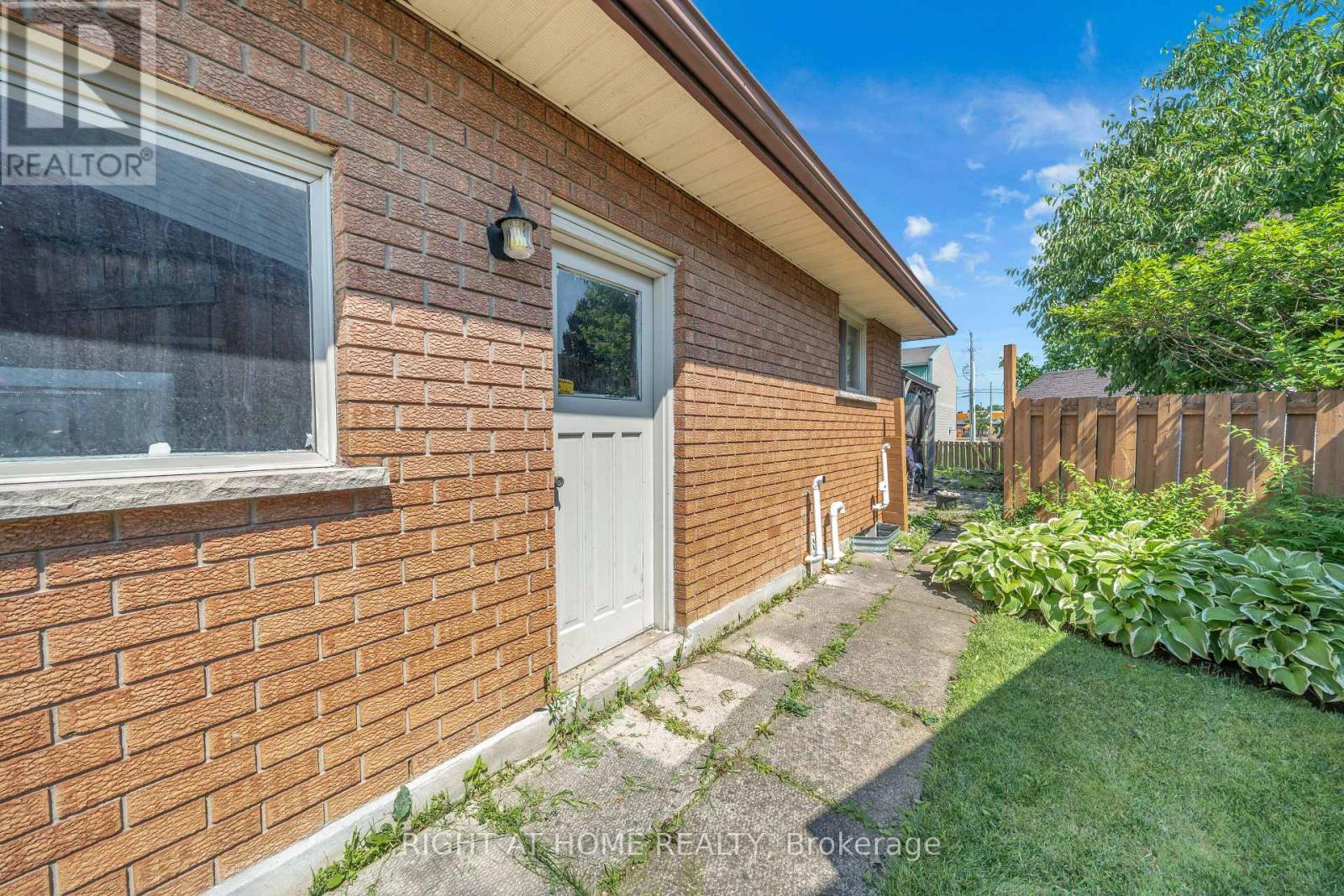 7651 Swan Street, Niagara Falls, Ontario  L2H 2R1 - Photo 28 - X12264417