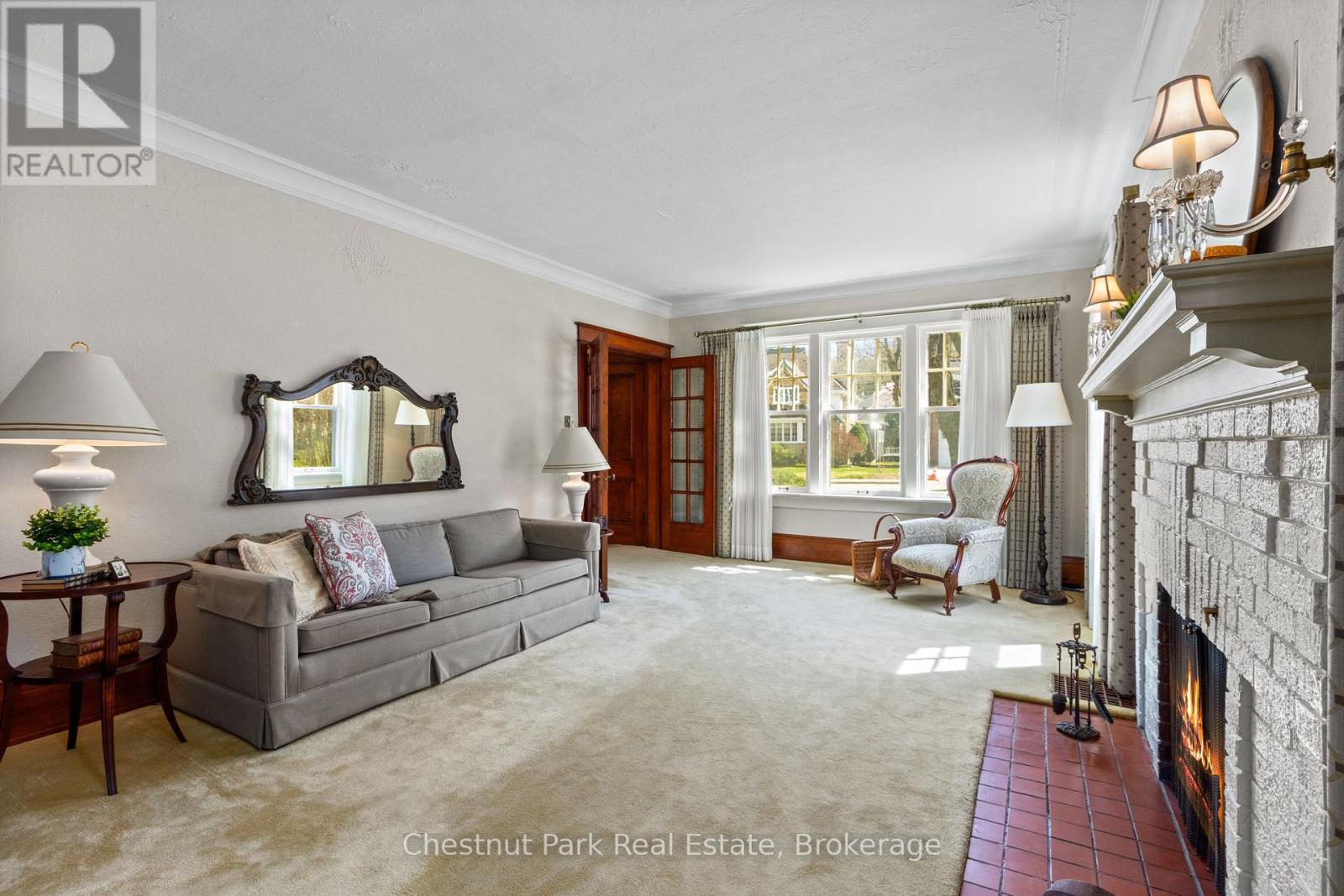 190 4th Street W, Owen Sound, Ontario  N4K 3J9 - Photo 11 - X12136728