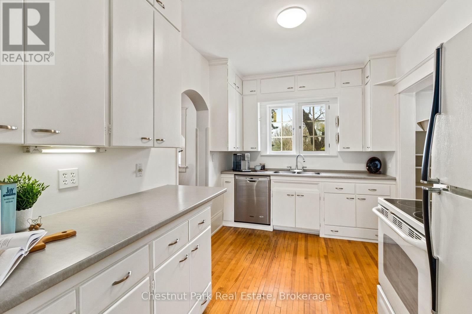 190 4th Street W, Owen Sound, Ontario  N4K 3J9 - Photo 19 - X12136728