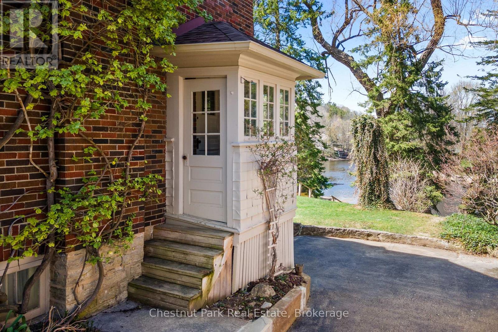 190 4th Street W, Owen Sound, Ontario  N4K 3J9 - Photo 25 - X12136728