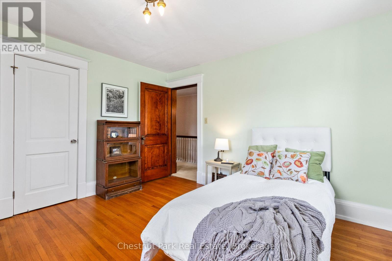 190 4th Street W, Owen Sound, Ontario  N4K 3J9 - Photo 32 - X12136728