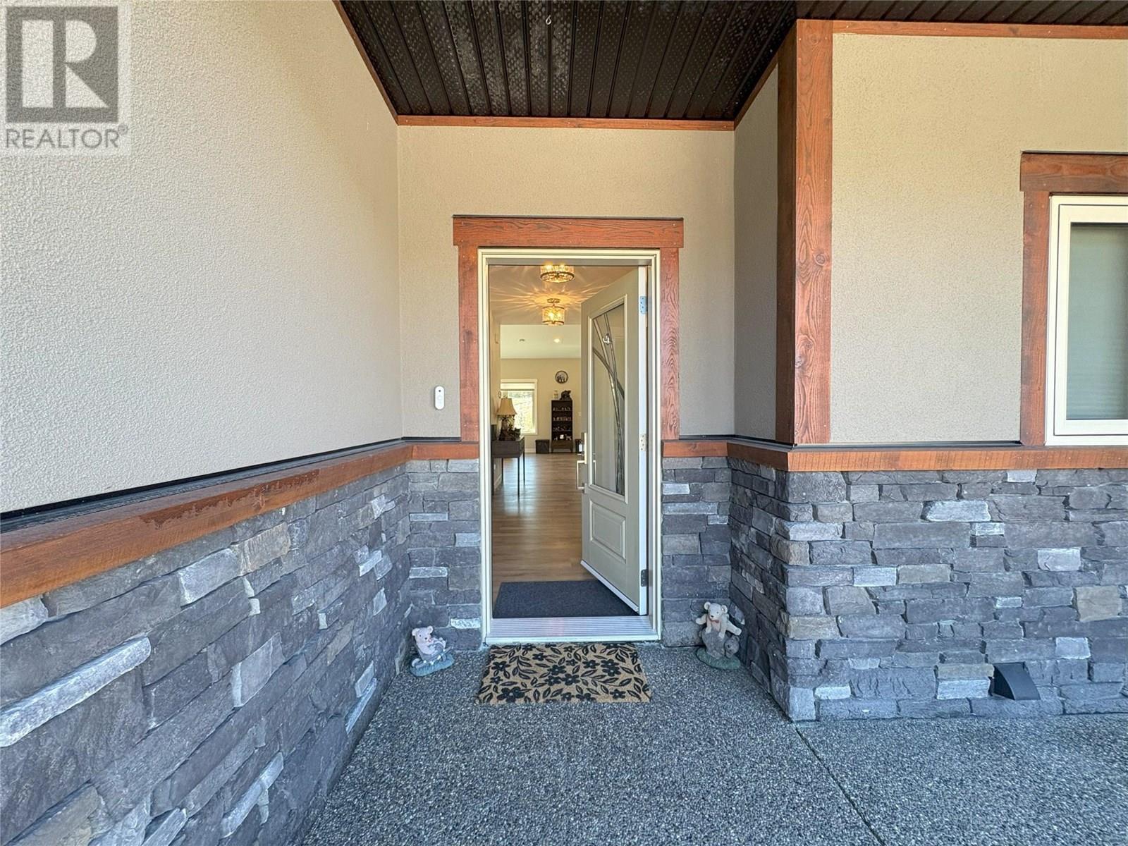 6909 Columbia Ridge Drive, Fairmont Hot Springs, British Columbia  V0B 1L0 - Photo 2 - 10342194