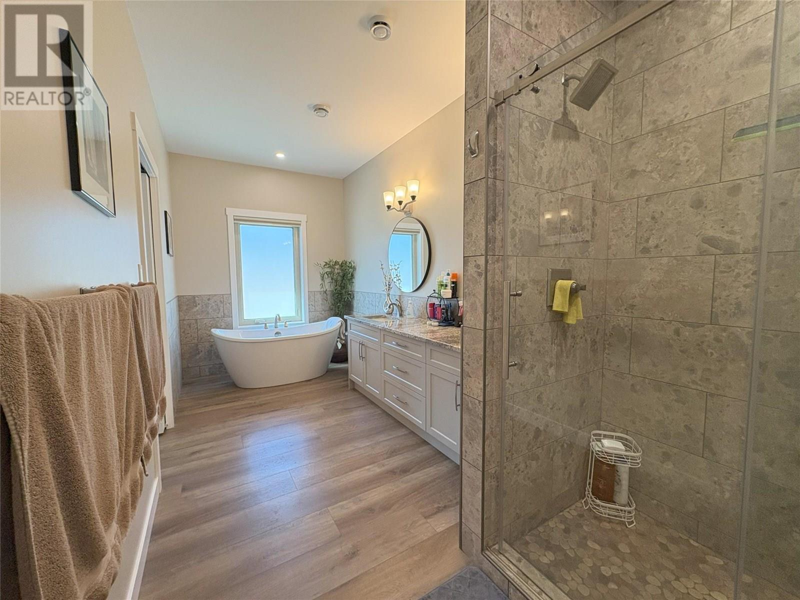6909 Columbia Ridge Drive, Fairmont Hot Springs, British Columbia  V0B 1L0 - Photo 29 - 10342194