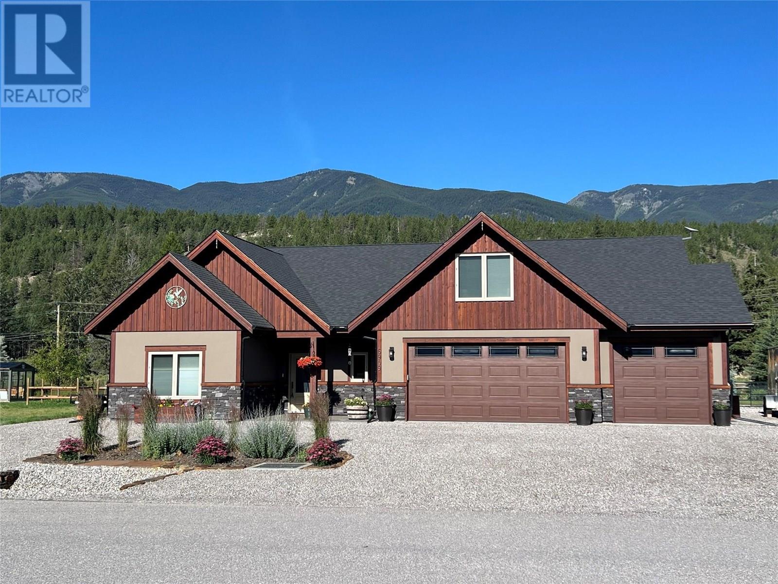 6909 Columbia Ridge Drive, Fairmont Hot Springs, British Columbia  V0B 1L0 - Photo 1 - 10342194