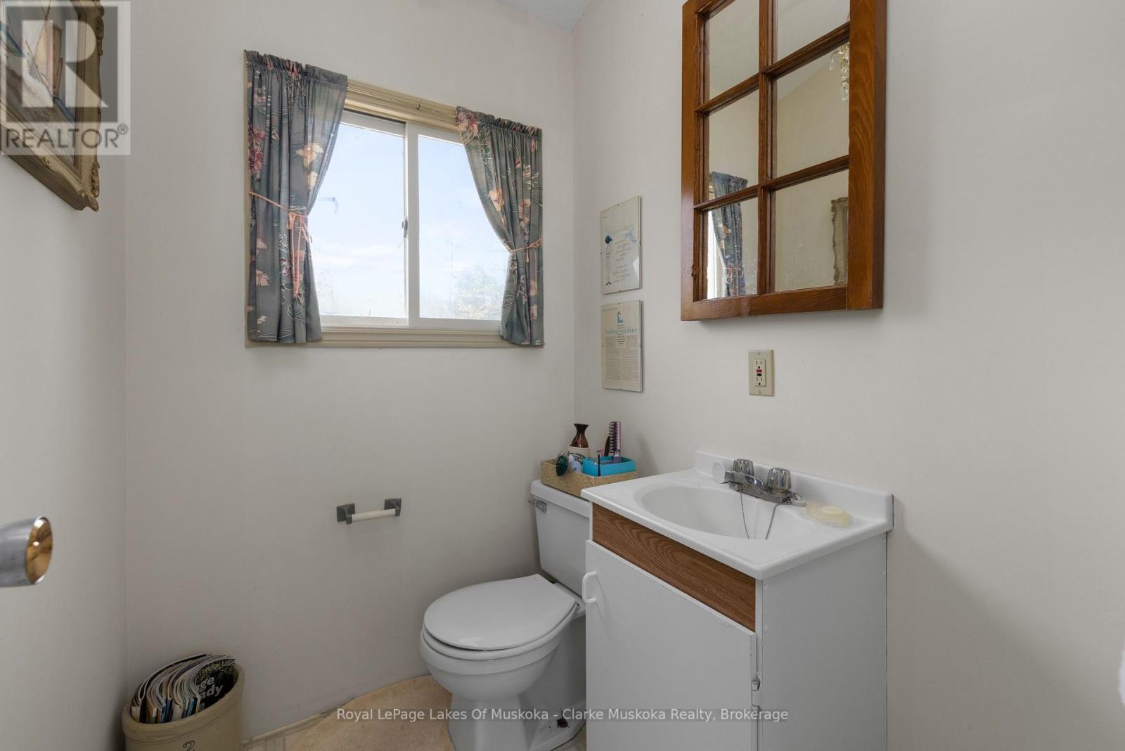 185 Woodland Trail, Georgian Bay, Ontario  L0K 1S0 - Photo 19 - S12221314