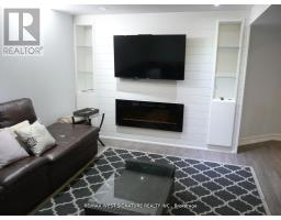 70 ROBERTSON CLOSE, Vaughan, Ontario