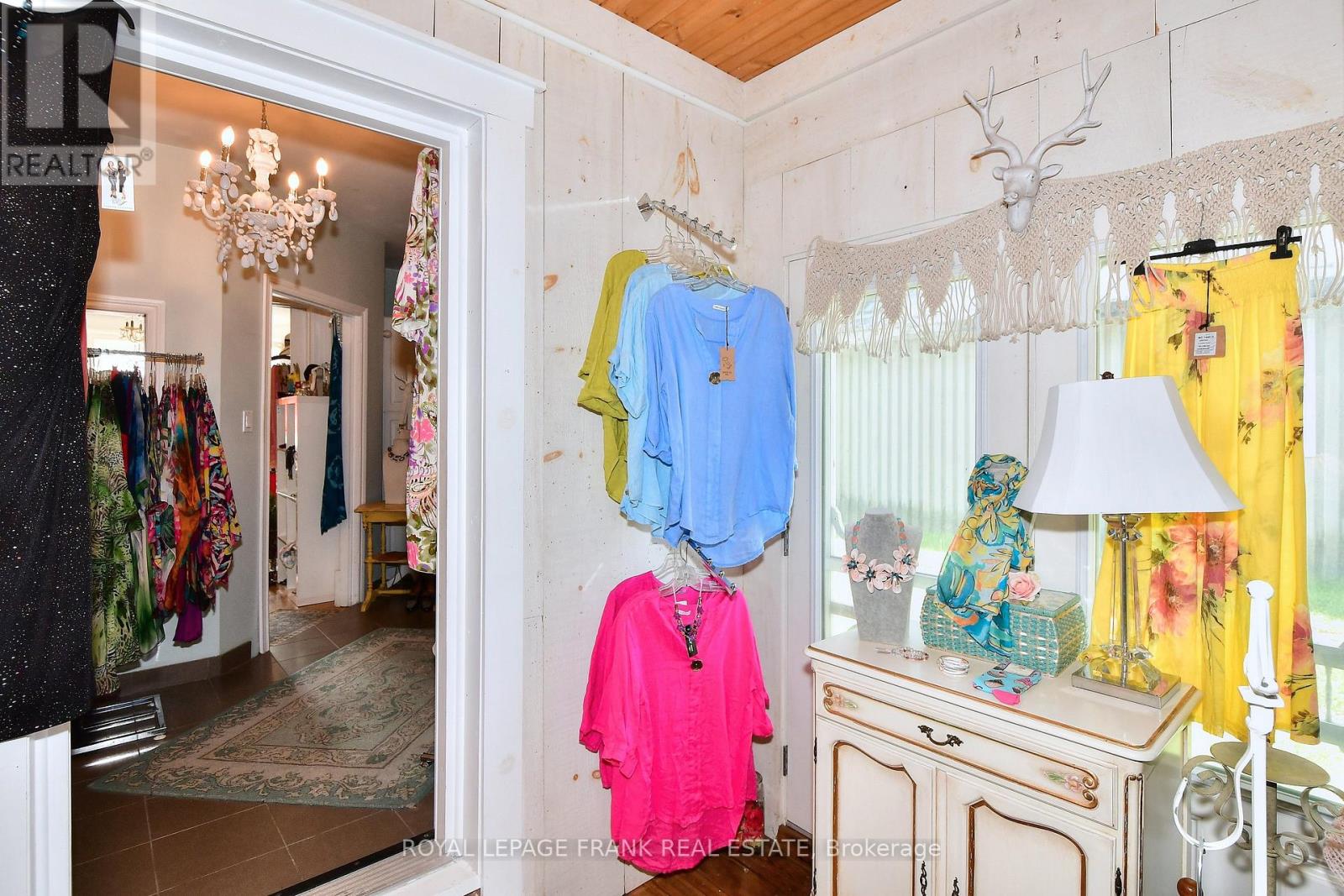 60 Queen Street, Selwyn, Ontario  K0L 2H0 - Photo 14 - X12271297