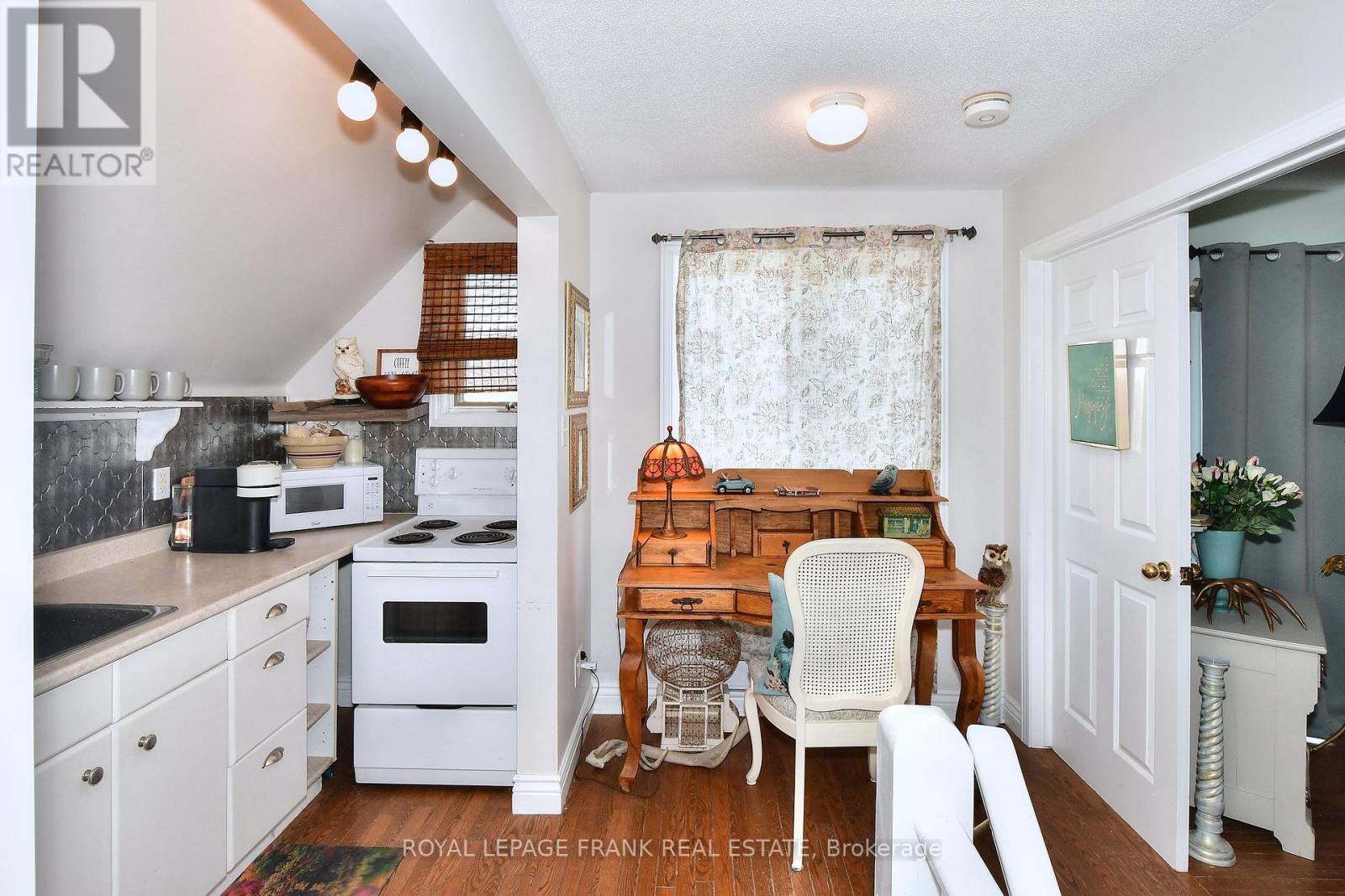 60 Queen Street, Selwyn, Ontario  K0L 2H0 - Photo 34 - X12271297