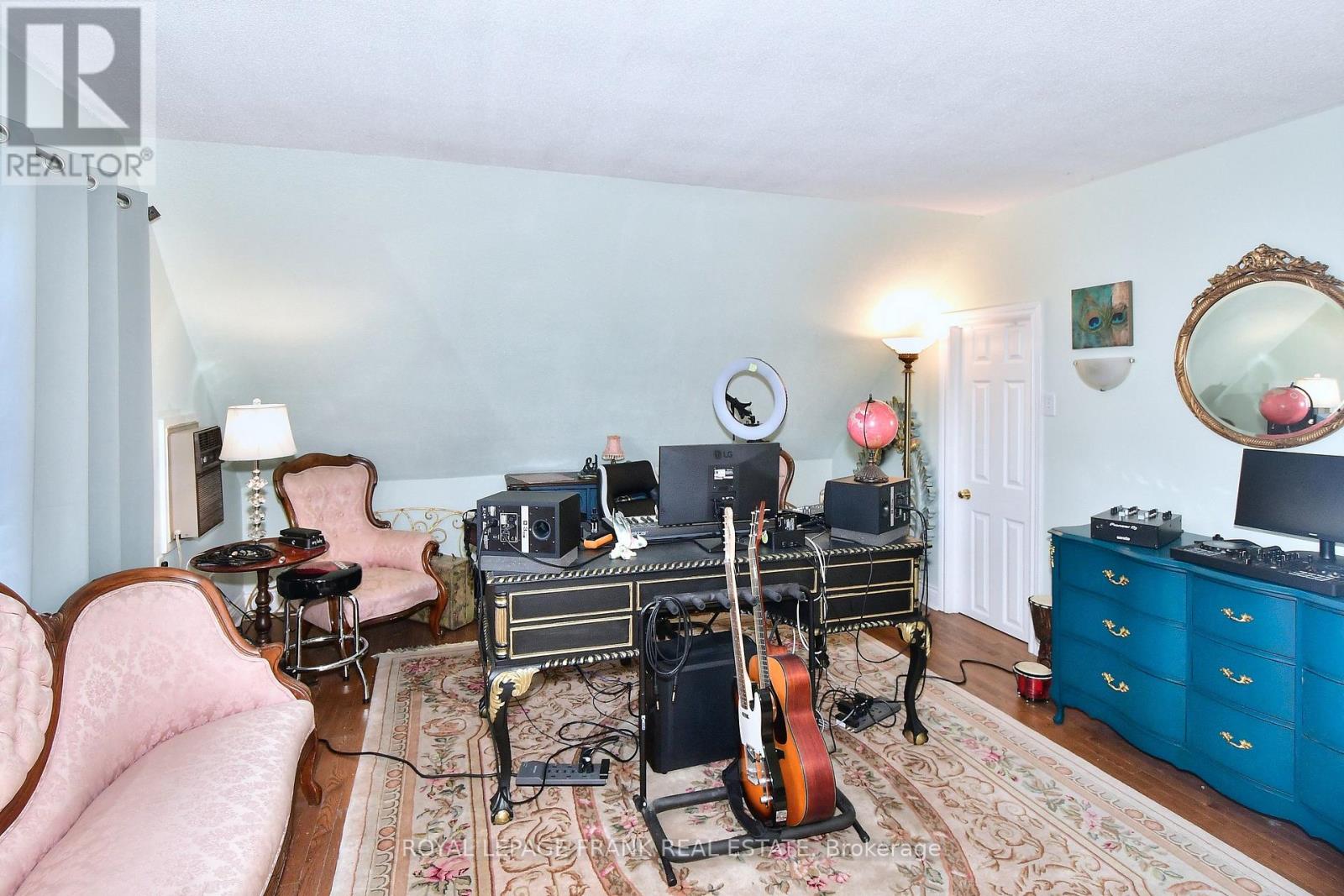 60 Queen Street, Selwyn, Ontario  K0L 2H0 - Photo 36 - X12271297