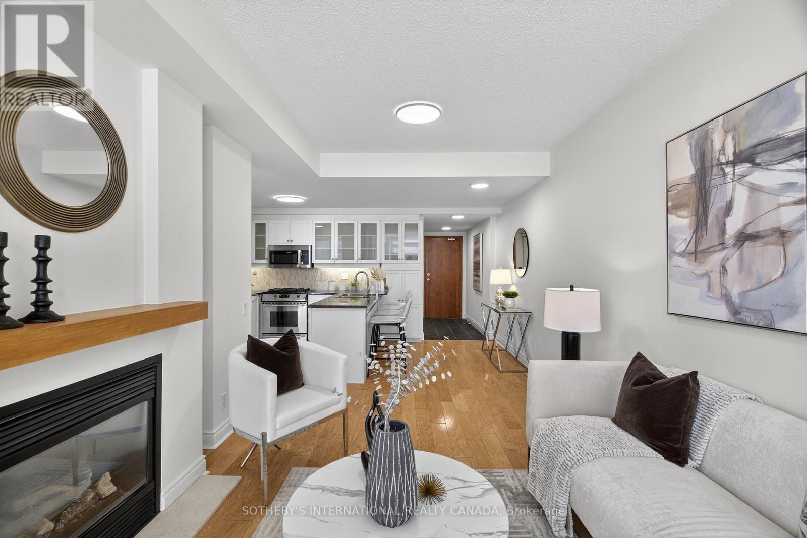 405w - 500 Queens Quay W, Toronto, Ontario  M5V 3K8 - Photo 16 - C12271281