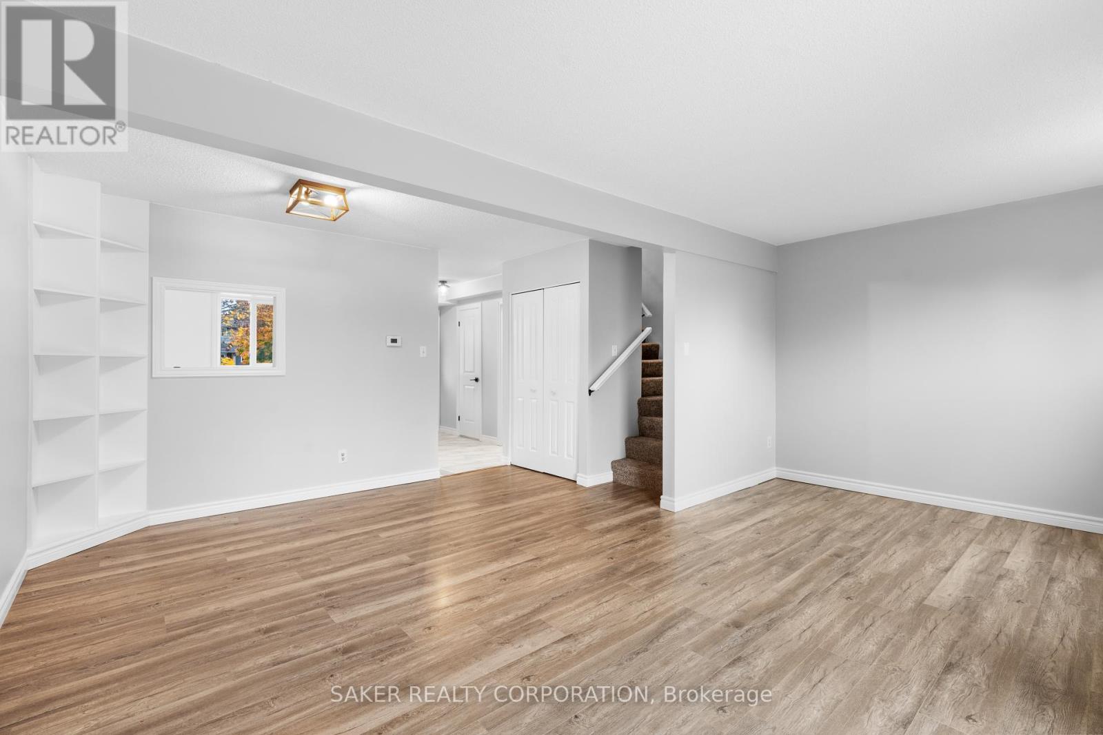 138 Simcoe Street, South Huron, Ontario  N0M 1S1 - Photo 22 - X12271308