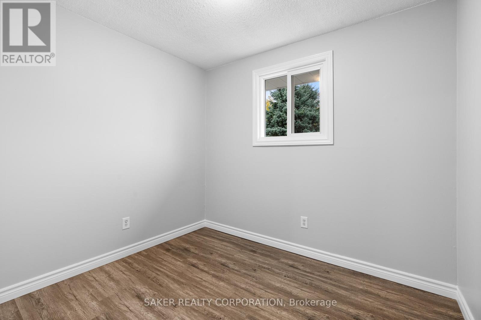 138 Simcoe Street, South Huron, Ontario  N0M 1S1 - Photo 34 - X12271308