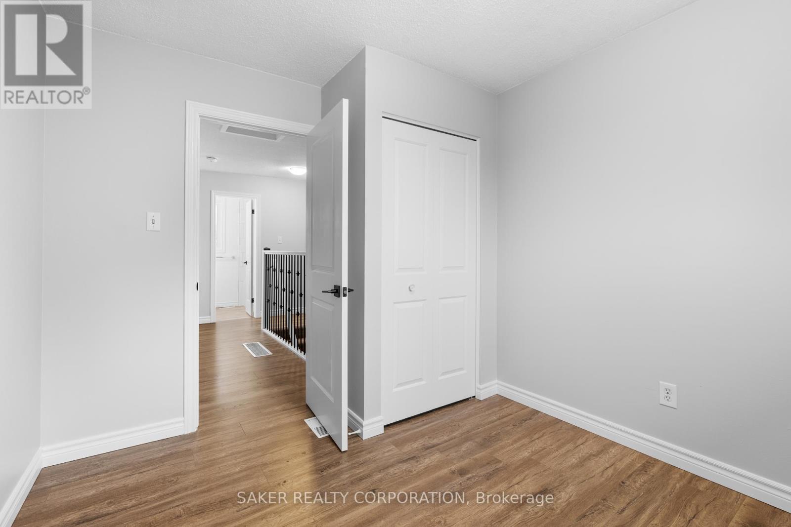138 Simcoe Street, South Huron, Ontario  N0M 1S1 - Photo 35 - X12271308