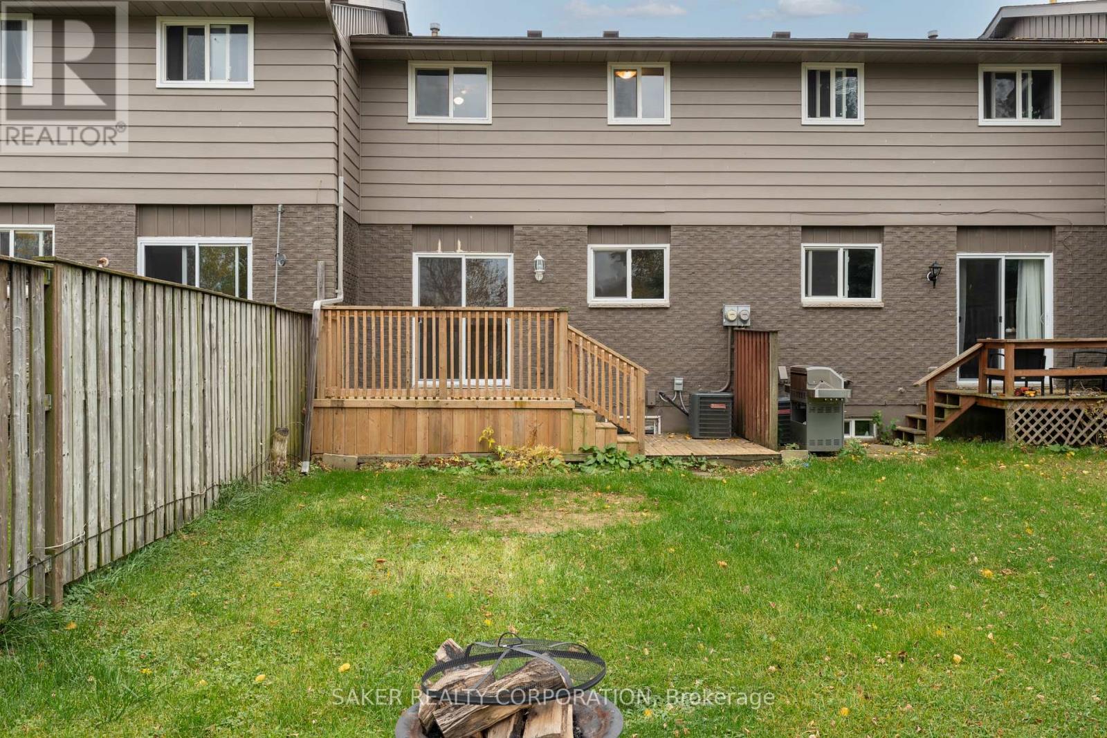 138 Simcoe Street, South Huron, Ontario  N0M 1S1 - Photo 6 - X12271308