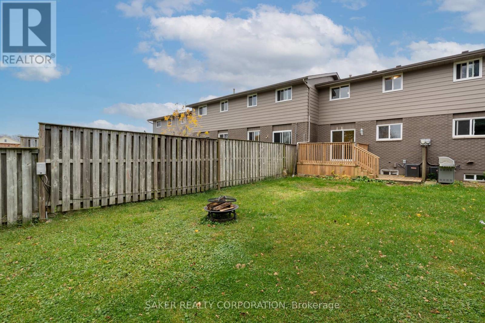 138 Simcoe Street, South Huron, Ontario  N0M 1S1 - Photo 7 - X12271308