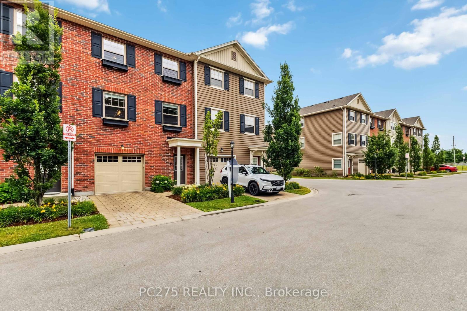 Property at 15 - 1040 CORONATION DRIVE image 4