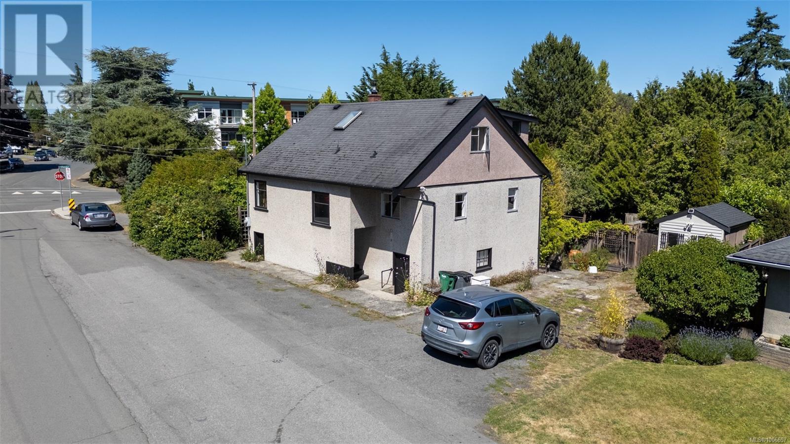 1539 Church Ave, Saanich, British Columbia  V8P 2G9 - Photo 16 - 1006657