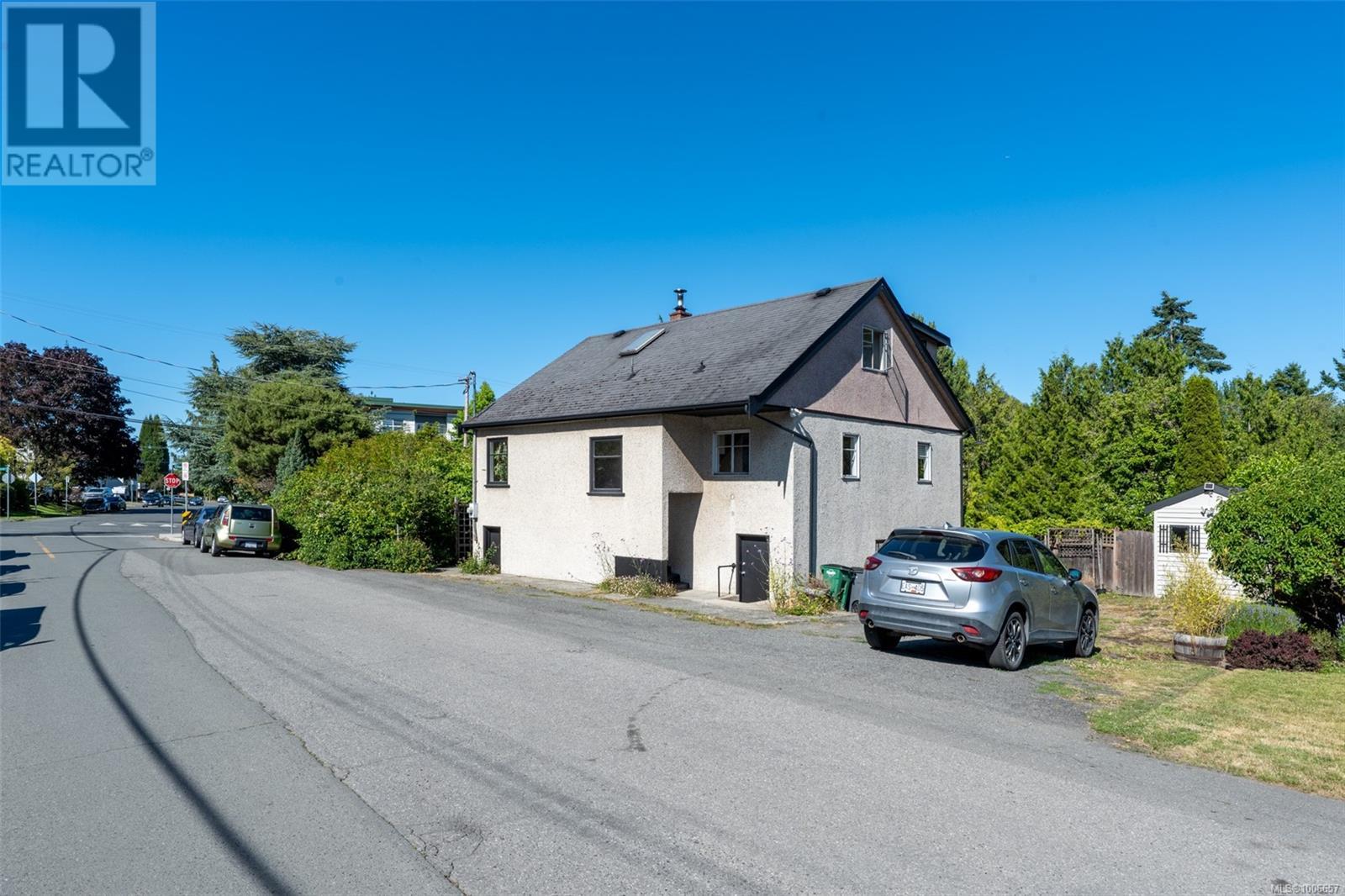 1539 Church Ave, Saanich, British Columbia  V8P 2G9 - Photo 18 - 1006657