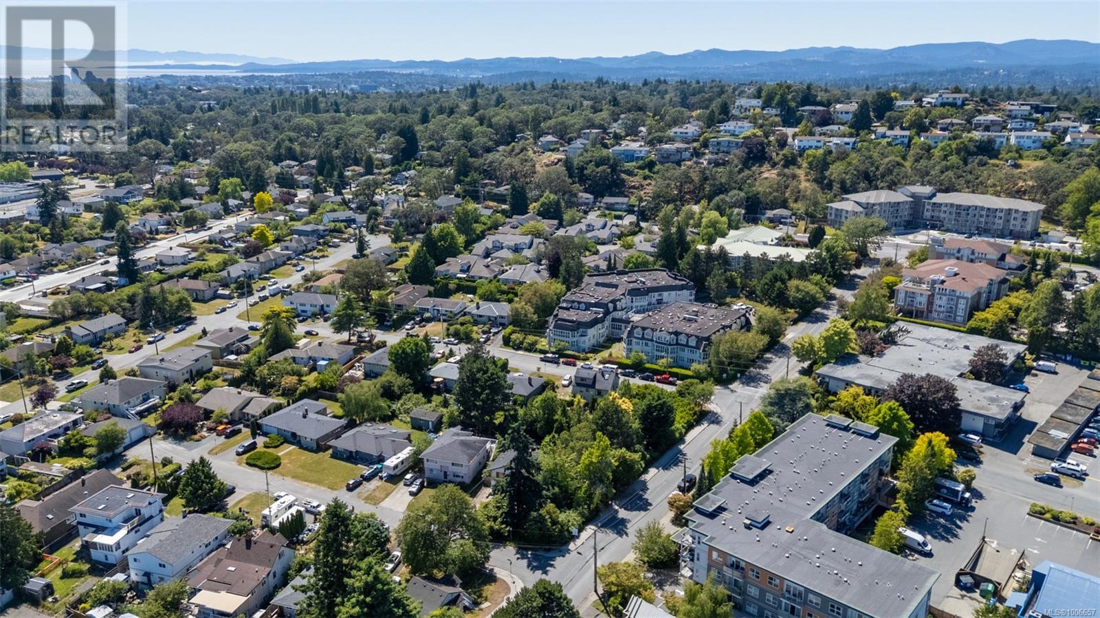 1539 Church Ave, Saanich, British Columbia  V8P 2G9 - Photo 23 - 1006657