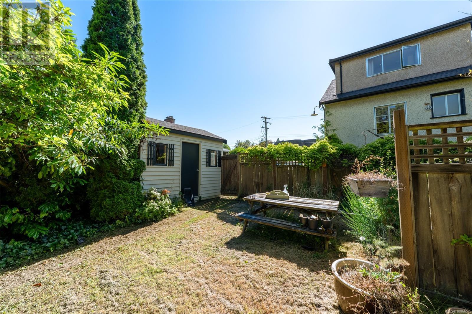 1539 Church Ave, Saanich, British Columbia  V8P 2G9 - Photo 17 - 1006657