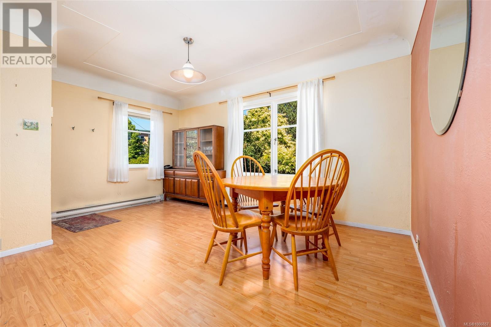 1539 Church Ave, Saanich, British Columbia  V8P 2G9 - Photo 31 - 1006657