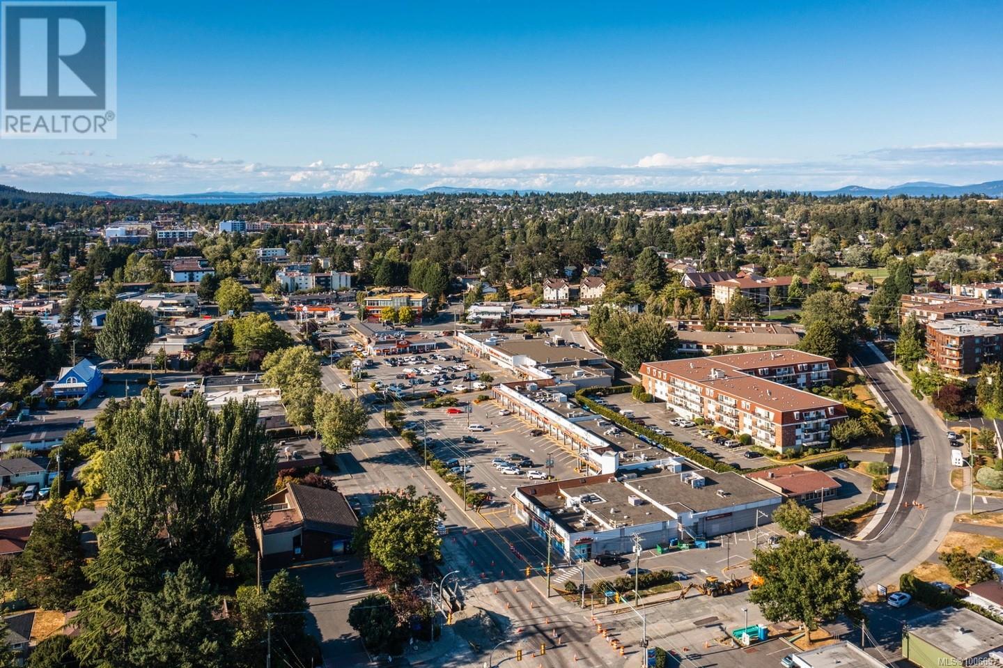 1539 Church Ave, Saanich, British Columbia  V8P 2G9 - Photo 37 - 1006657